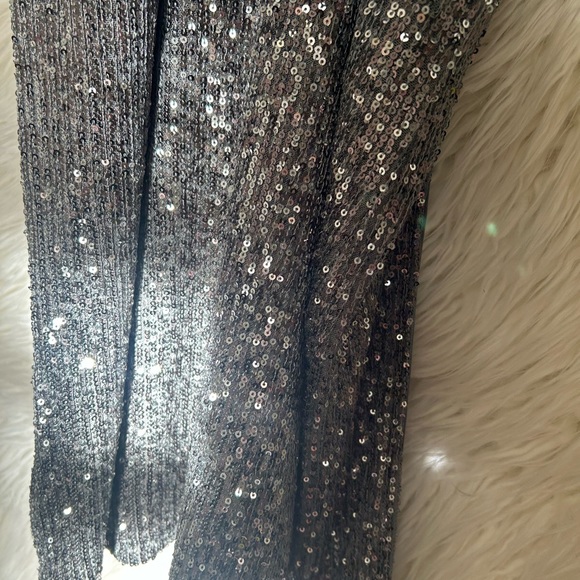 Molly Green Silver Sequin Skirt size small (matching top in other listing) - Picture 10 of 10